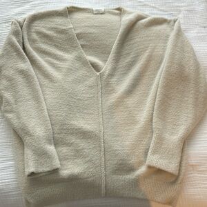 Oversized Aritzia cream sweater